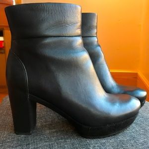 Ecco leather heeled ankle boots